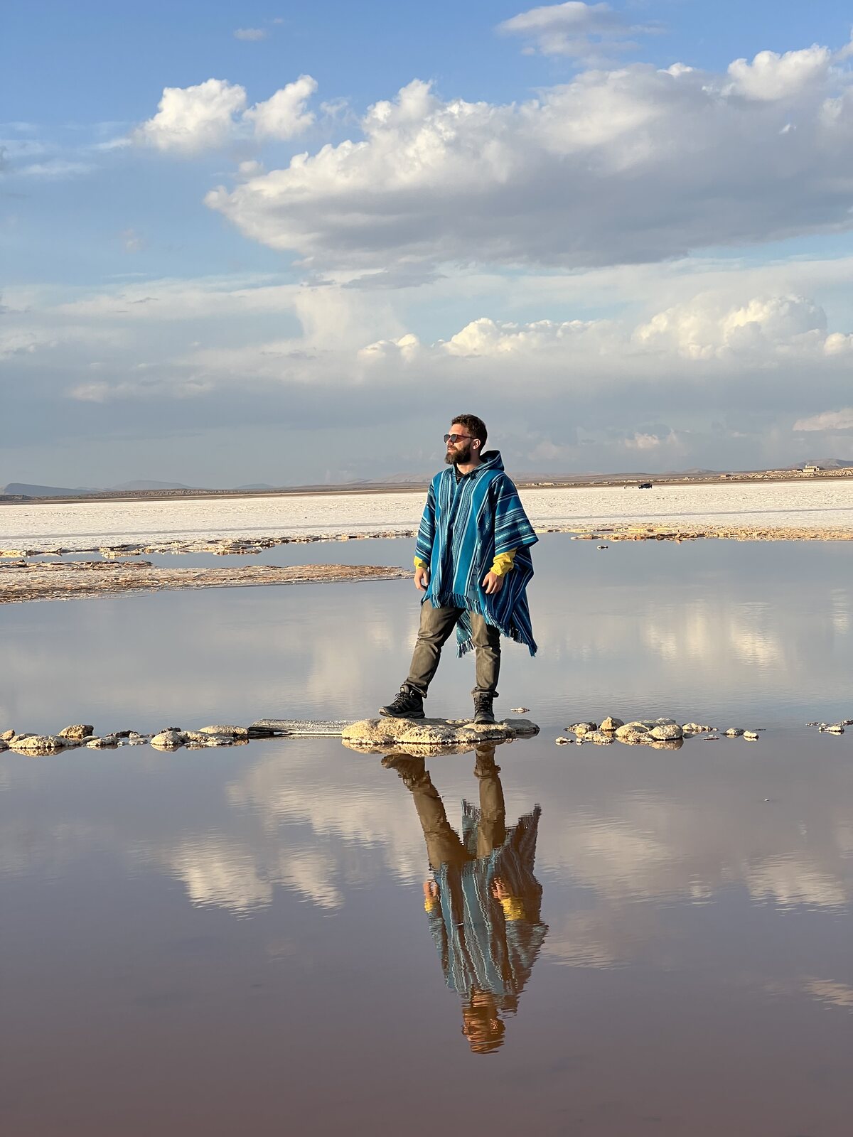 Filipe no Salar da Bolívia